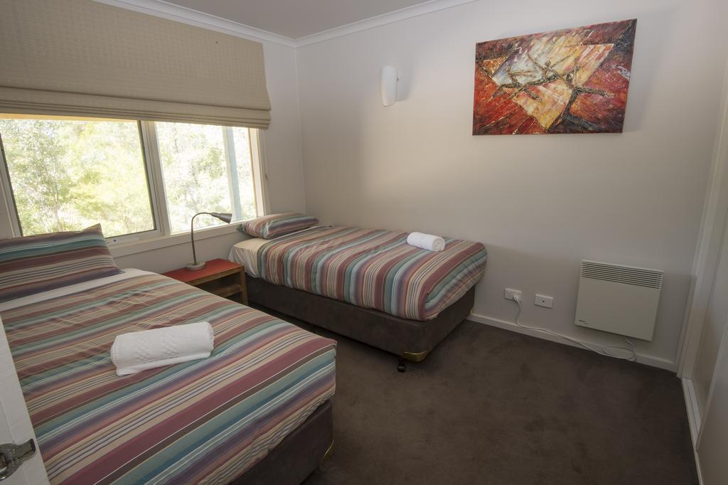 The Lakes Beachfront Holiday Park Lake Tyers Beach ภายนอก รูปภาพ