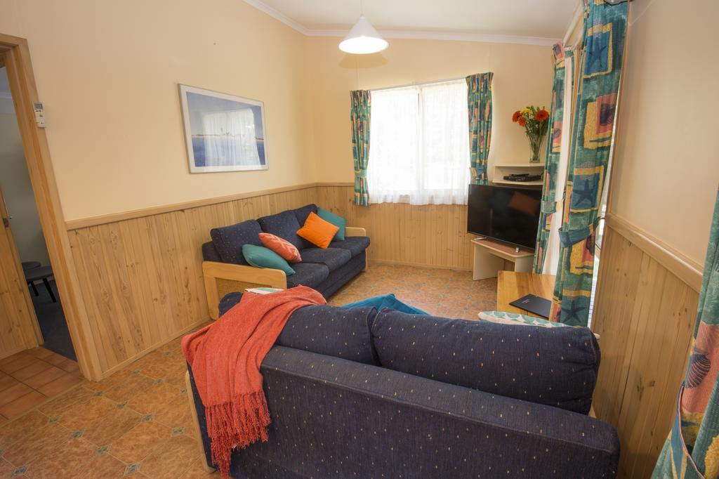 The Lakes Beachfront Holiday Park Lake Tyers Beach ภายนอก รูปภาพ
