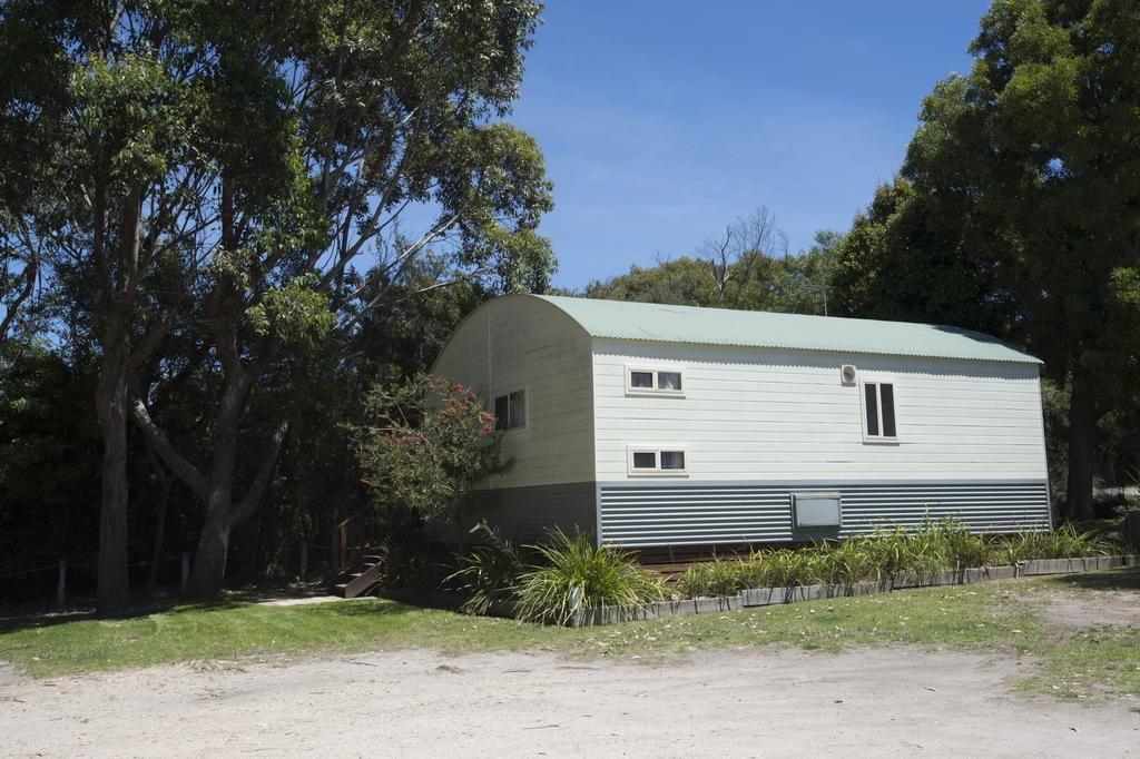 The Lakes Beachfront Holiday Park Lake Tyers Beach ภายนอก รูปภาพ