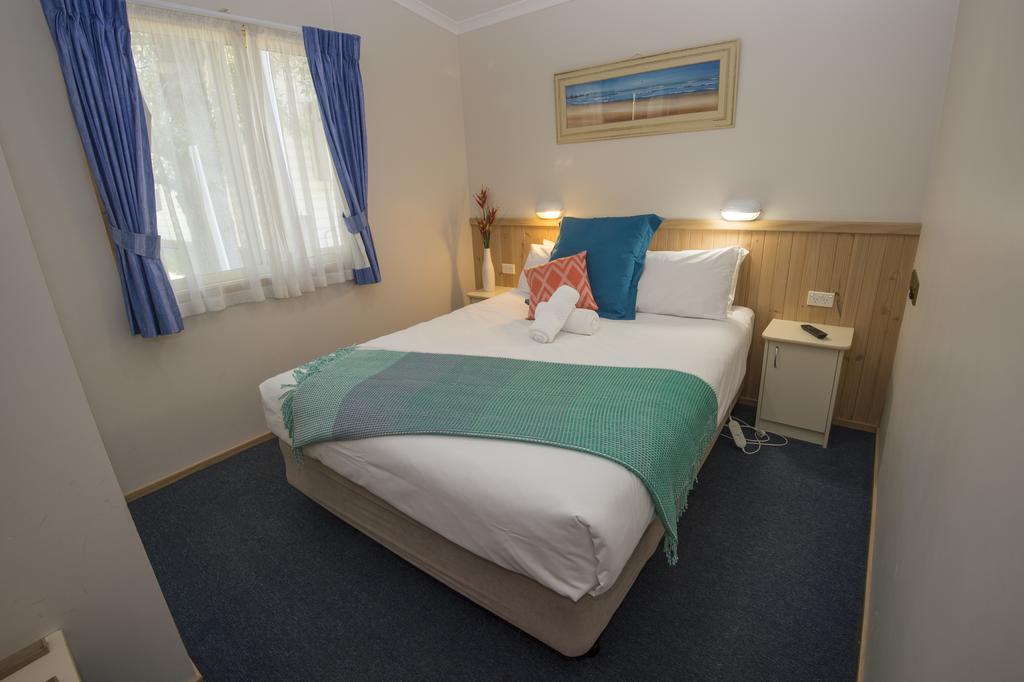 The Lakes Beachfront Holiday Park Lake Tyers Beach ภายนอก รูปภาพ