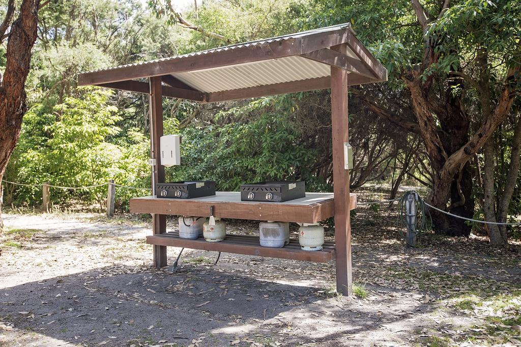 The Lakes Beachfront Holiday Park Lake Tyers Beach ภายนอก รูปภาพ