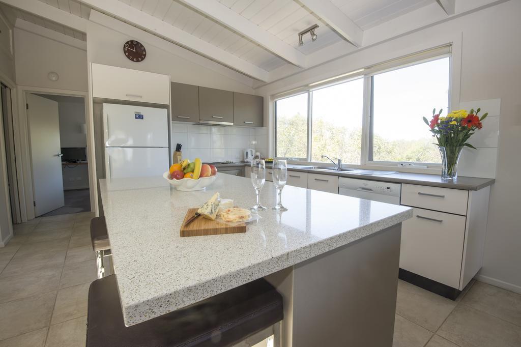 The Lakes Beachfront Holiday Park Lake Tyers Beach ภายนอก รูปภาพ