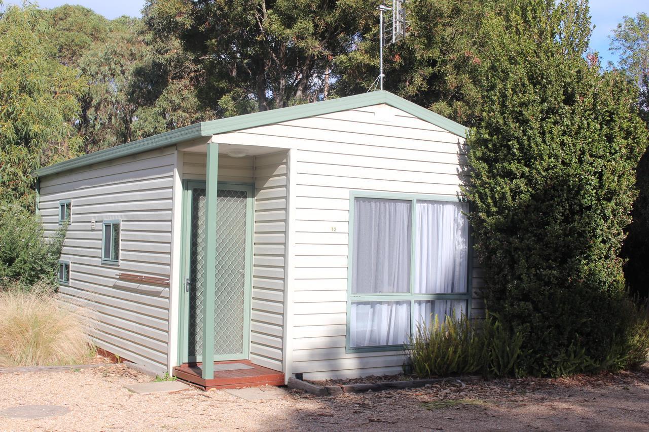The Lakes Beachfront Holiday Park Lake Tyers Beach ภายนอก รูปภาพ